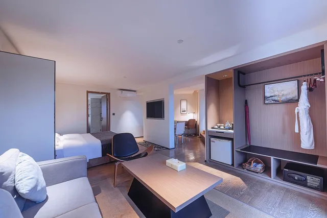 جناح بسرير كوين بإطلالة على الحديقة، Louis Hotel Zhongshan 1/1