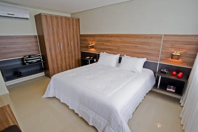 Master, Suite, Living Area, Wyndham Golden Foz 1/7