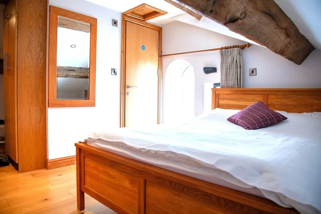 Basic, Double Bed, The Rooms at the Nook 7/10