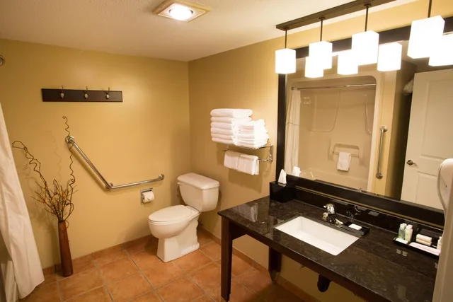 غرفة بسريرين كوين يُسمح فيها بالحيوانات الأليفة، Best Western Sicamous Inn 4/5