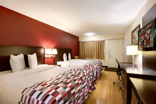 غرفة قياسية بسريرين مزدوجين، Red Roof Inn Kalamazoo East 1/4