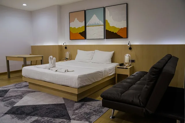 جناح تنفيذي بسرير كينج مع أريكة، SAKURA SKY RESIDENCE 7/10