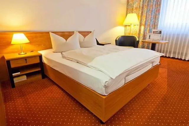 Standard, Single, Novina Hotel Sudwestpark Nurnberg 1/1