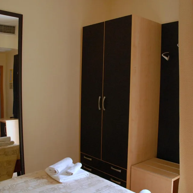 غرفة رباعية بشرفة، Hotel Arno Rimini 3/7