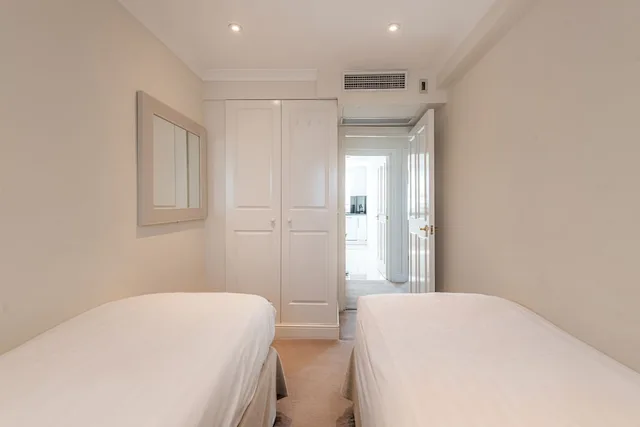 شقة بسرير مزدوج وسريرين منفصلين بغرفتي نوم، Manson Place 5/8