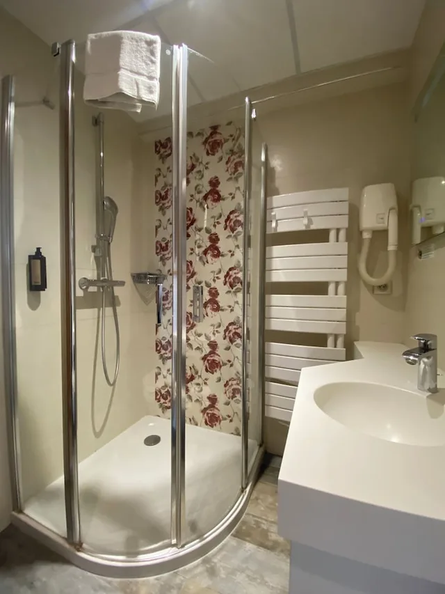 غرفة تقليدية بسرير مزدوج، Hotel Saint Martin 8/8