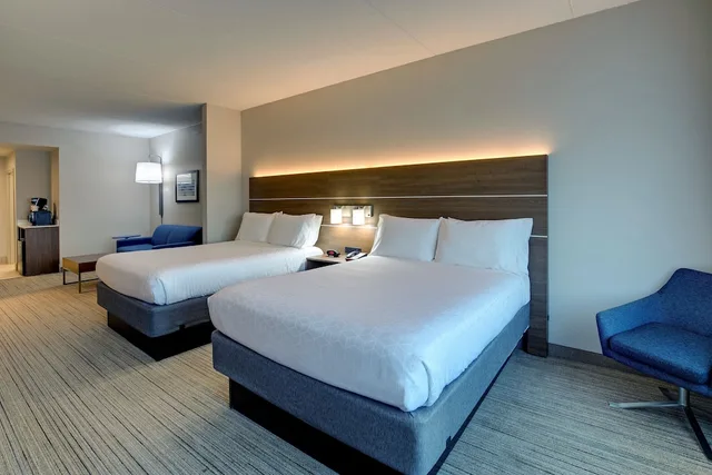 جناح بسريرين مزدوجين، Holiday Inn Express Hotel and Suites Nashville-Opryland 2/3