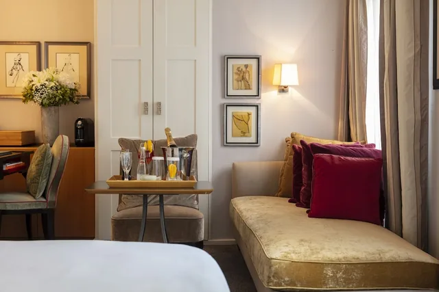 Parisienne, Executive, Twin Beds, Accessible, Villa Madame 8/10
