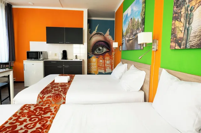 غرفة عائلية رباعية، Amsterdam Teleport Hotel 3/4