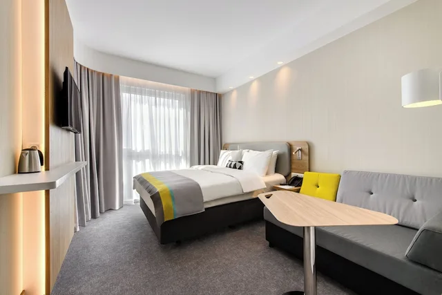 غرفة قياسية بسرير كينج، Holiday Inn Express Rzeszow Airport 5/10
