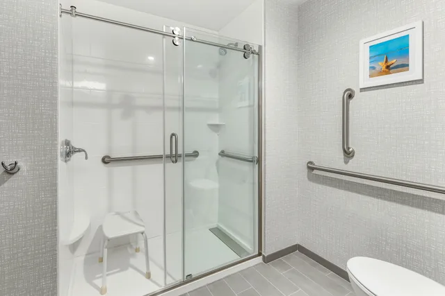 غرفة بسرير كينج لذوي الإعاقة، Hampton Inn Odessa Trinity 4/4