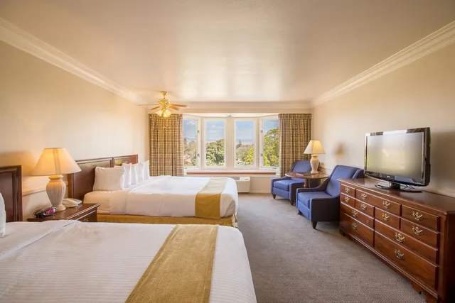 Tower, Executive, 2 Queen Beds، HISTORIC SANTA MARIA INN 1/8