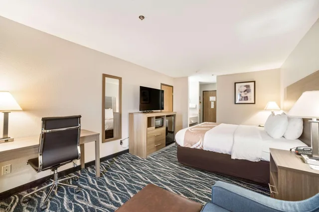 غرفة بسرير مزدوج، Quality Inn Effingham North 2/2