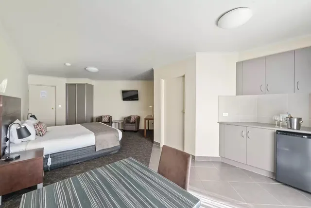 غرفة بسرير كوين، Comfort Inn Clubarham 1/4