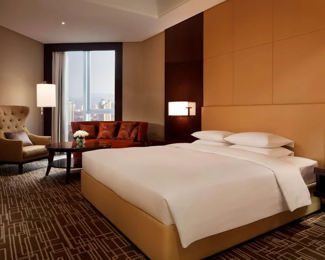 غرفة ديلوكس بسرير كينج، Hyatt Regency Jinan 3/5