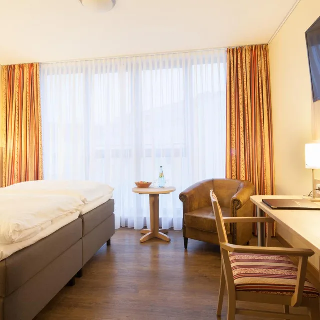 غرفة ديلوكس بسرير كينج، Hotel Kastanienhof Berlin 2/4