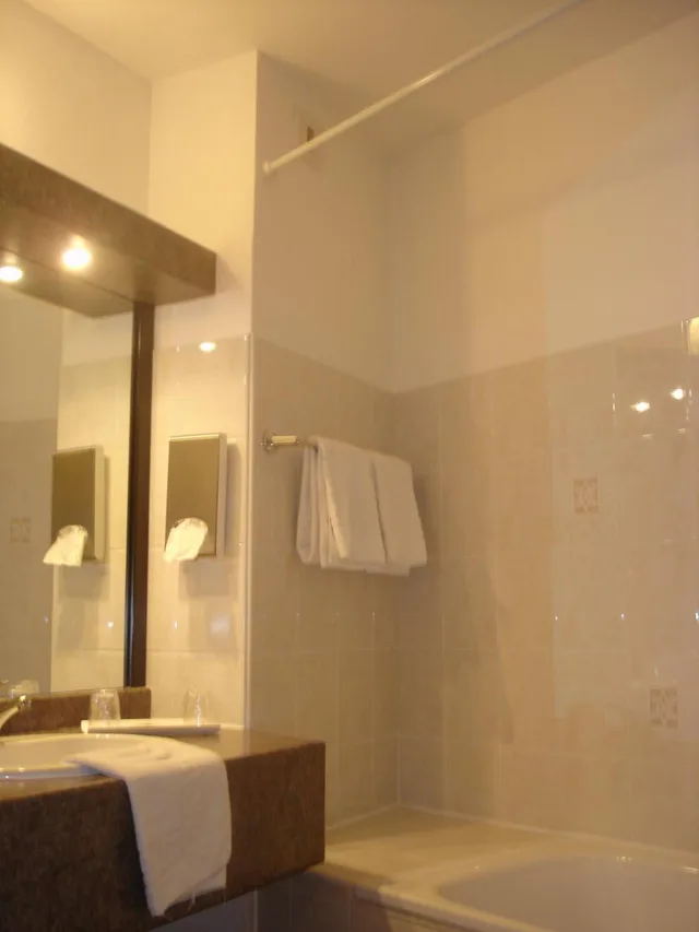 غرفة كومفورت بسرير مزدوج، LE COQUELICOT HOTEL 6/6