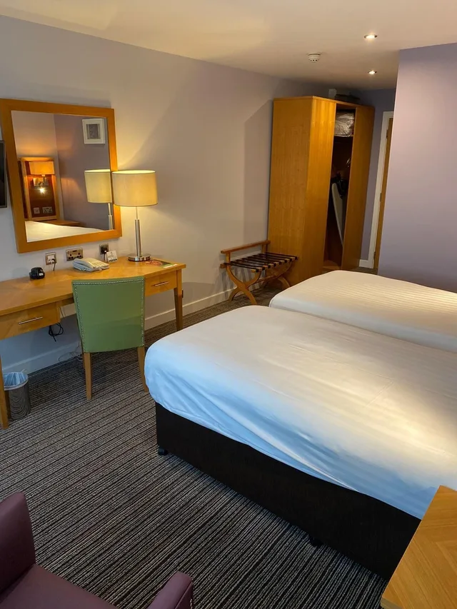 غرفة قياسية بسريرين منفصلين، Aspect Hotel Parkwest 4/6