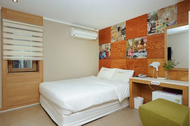 Standard, Double Bed, Hotel MIDO Myeongdong 2/4