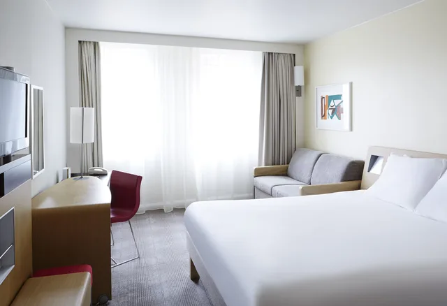 غرفة كلاسيكية بسرير مزدوج مع أريكة، NOVOTEL GRENOBLE CENTRE 3/10