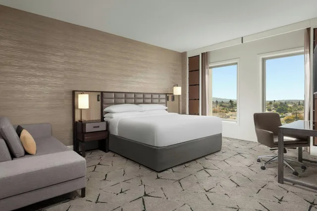 1 Bedroom, Club, Suite, Corner, SHERATON LOS ANGELES SAN GABRIEL 1/3