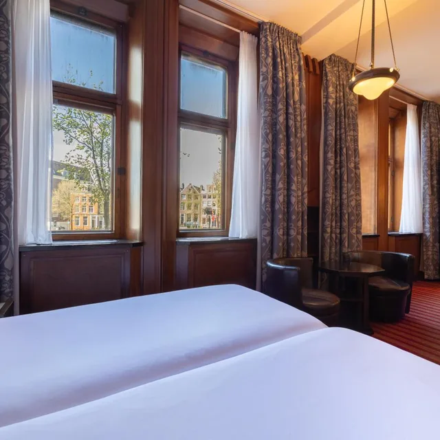 غرفة ديلوكس بسرير فردي بإطلالة على القناة، Grand Hotel Amrath Amsterdam 2/3