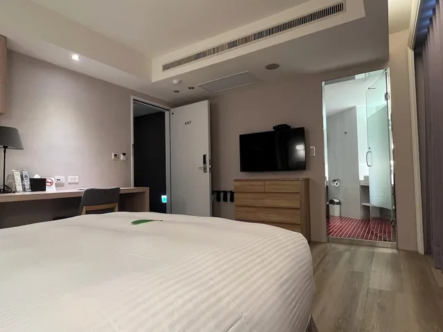 Superior, Double Bed, Forward Hotel Taipei 1/5