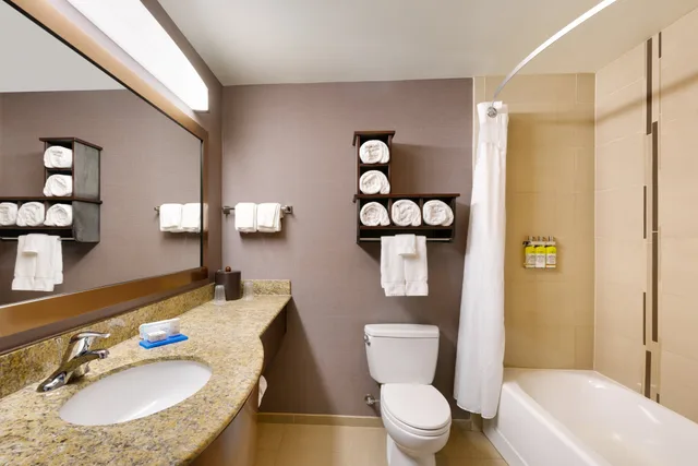 غرفة قياسية بسريرين كوين لذوي الإعاقة، Holiday Inn Express And Suites Billings 7/8