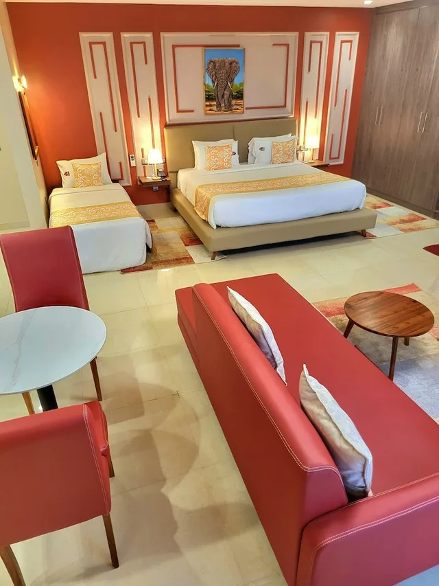 غرفة كومفورت ثلاثية بثلاثة أسرّة، Kingjada Hotel and Apartment 2/3