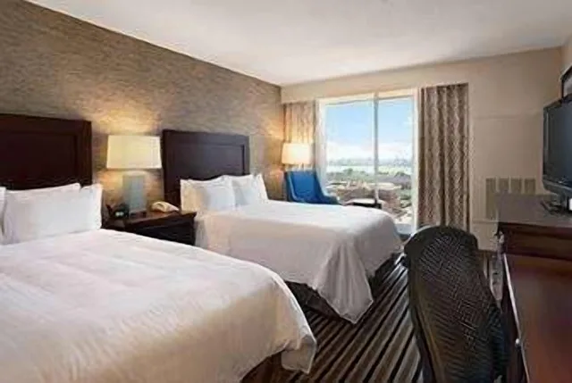 غرفة تنفيذية بسريرين مزدوجين لذوي الإعاقة، Wyndham Boston Beacon Hill 1/3