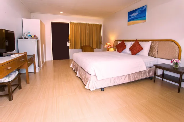 غرفة سوبيريور بإطلالة على المسبح، Nautical Inn 2/6