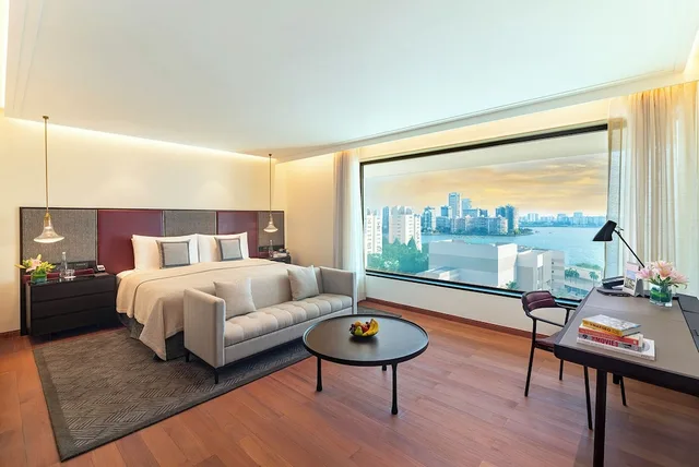Luxury, King Bed, Bay View، The Oberoi Mumbai 1/3
