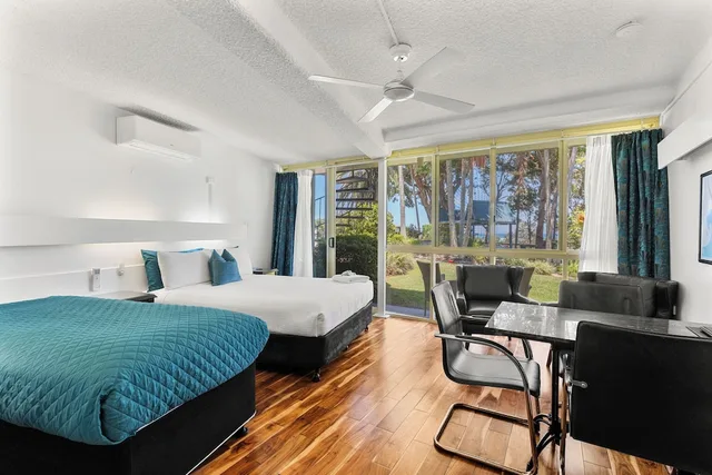 River, Queen Bed, Large، Motel Miramar 1/7