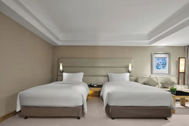 غرفة تنفيذية بسريرين منفصلين، DoubleTree by Hilton Hotel Shanghai Pudong 6/10