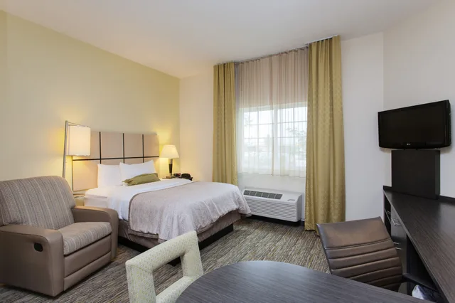 جناح جونيور بسرير كينج مع أريكة بمطبخ، CANDLEWOOD SUITES SAN MARCOS 3/10