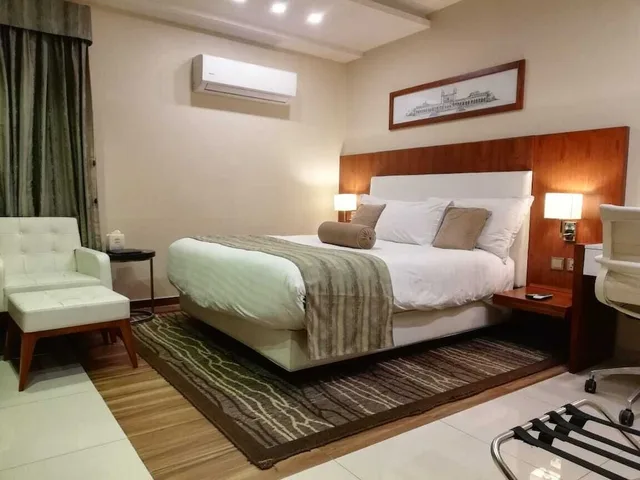 غرفة سوبيريور بسرير مزدوج، Avari Xpress Faisalabad 5/9
