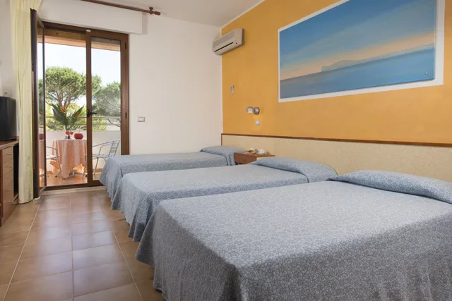 غرفة اقتصادية ثلاثية بثلاثة أسرّة، Hotel Oasis Alghero 1/4