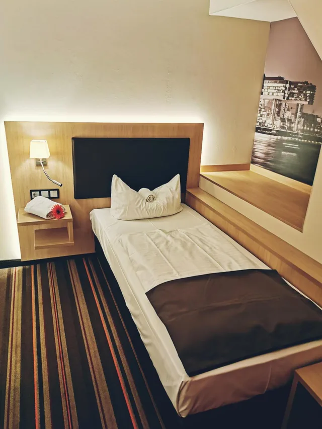 غرفة مفردة، Hotel Fortune 2/5
