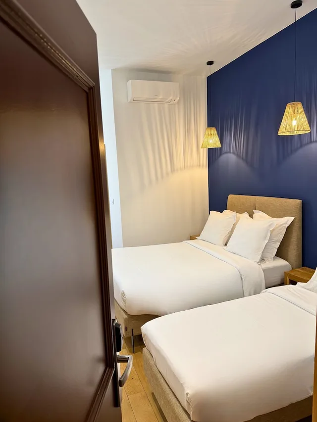 غرفة عائلية بسرير مزدوج وسريرين منفصلين، Hotel De La Mer 4/10