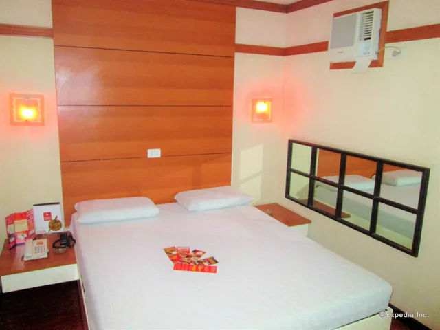 Deluxe, Queen Bed, Hotel Sogo - Cagayan de Oro 2/6