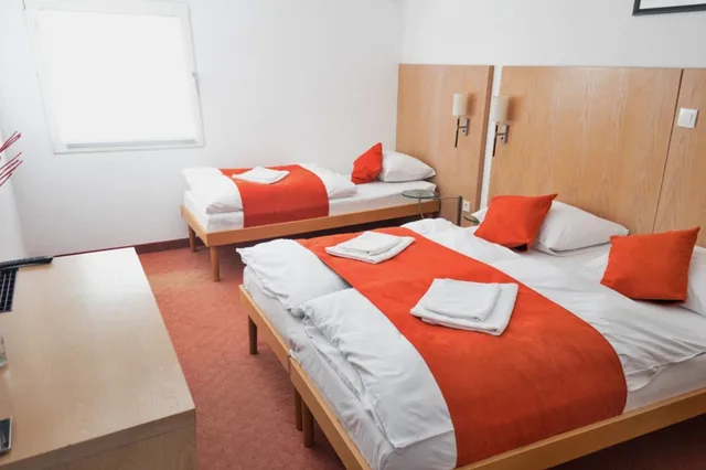 Standard, Twin Beds, Motel Deny 1/10