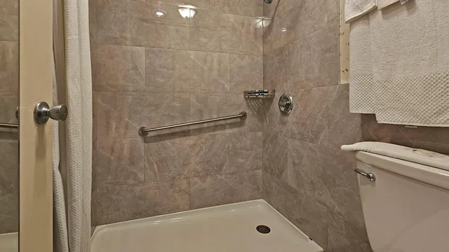 غرفة بسرير كينج لذوي الإعاقة، Quality Inn Ennis 5/5