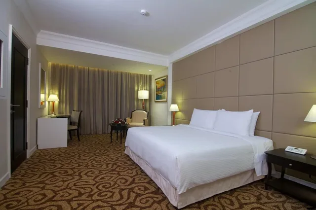 غرفة بريميير بسرير كوين بإطلالة على المسبح، Perdana Kota Bharu 3/9