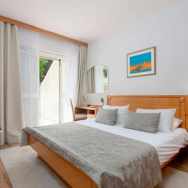 غرفة قياسية مفردة بإطلالة على المتنزه بشرفة، Splendid Hotel Dubrovnik 1/10