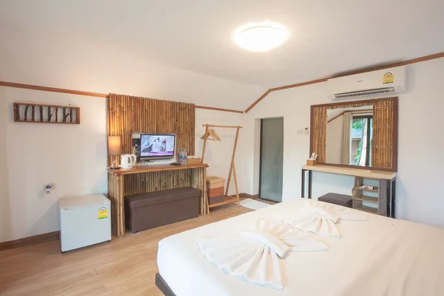 Sea Breeze, Double Bed، Salisa Resort 3/10