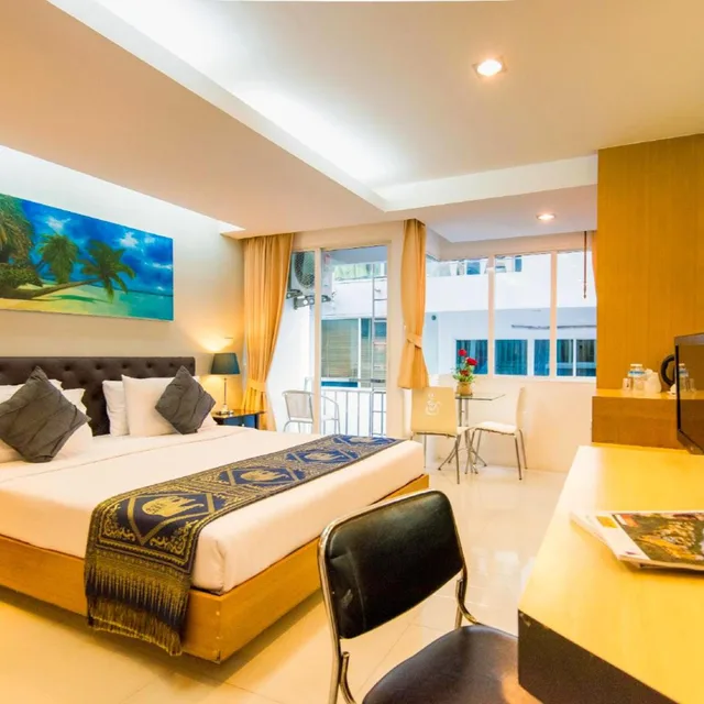 غرفة ديلوكس بسرير مزدوج بشرفة، Hallo Patong Hotel 4/10