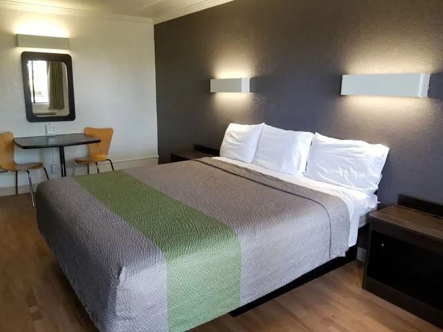 غرفة بسرير كينج، The Inn at Market Square Downtown 1/1
