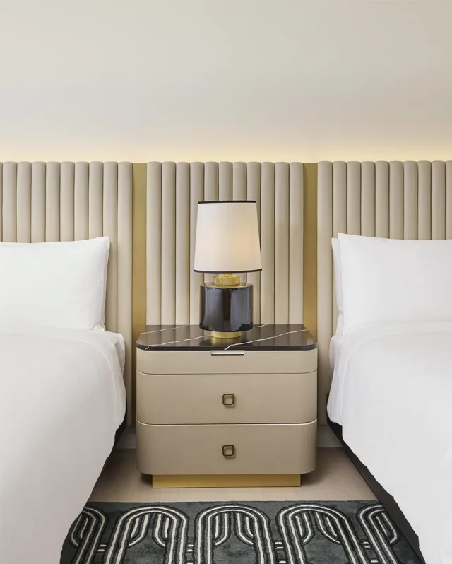 غرفة بسرير مزدوج بإطلالة، Cameo Beverly Hills, LXR Hotels & Resorts 2/3