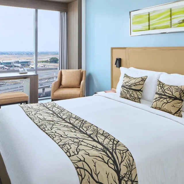 Tranquility Queen Room، Belmont Hotel Manila 3/6