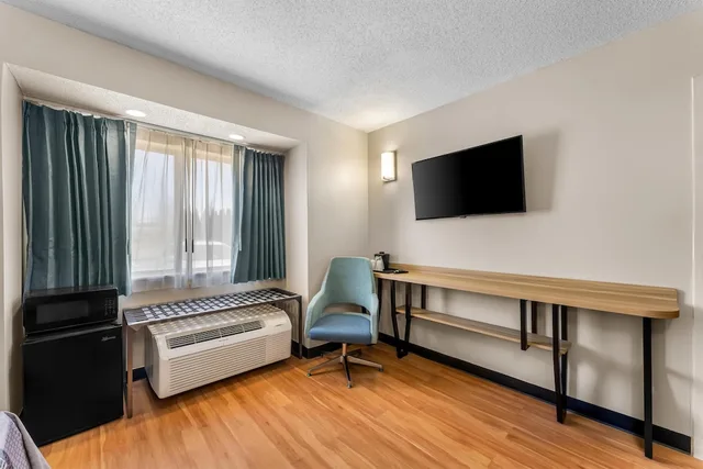 غرفة أساسية بسرير كوين للمدخنين لذوي الإعاقة، Knights Inn Allentown 8/10